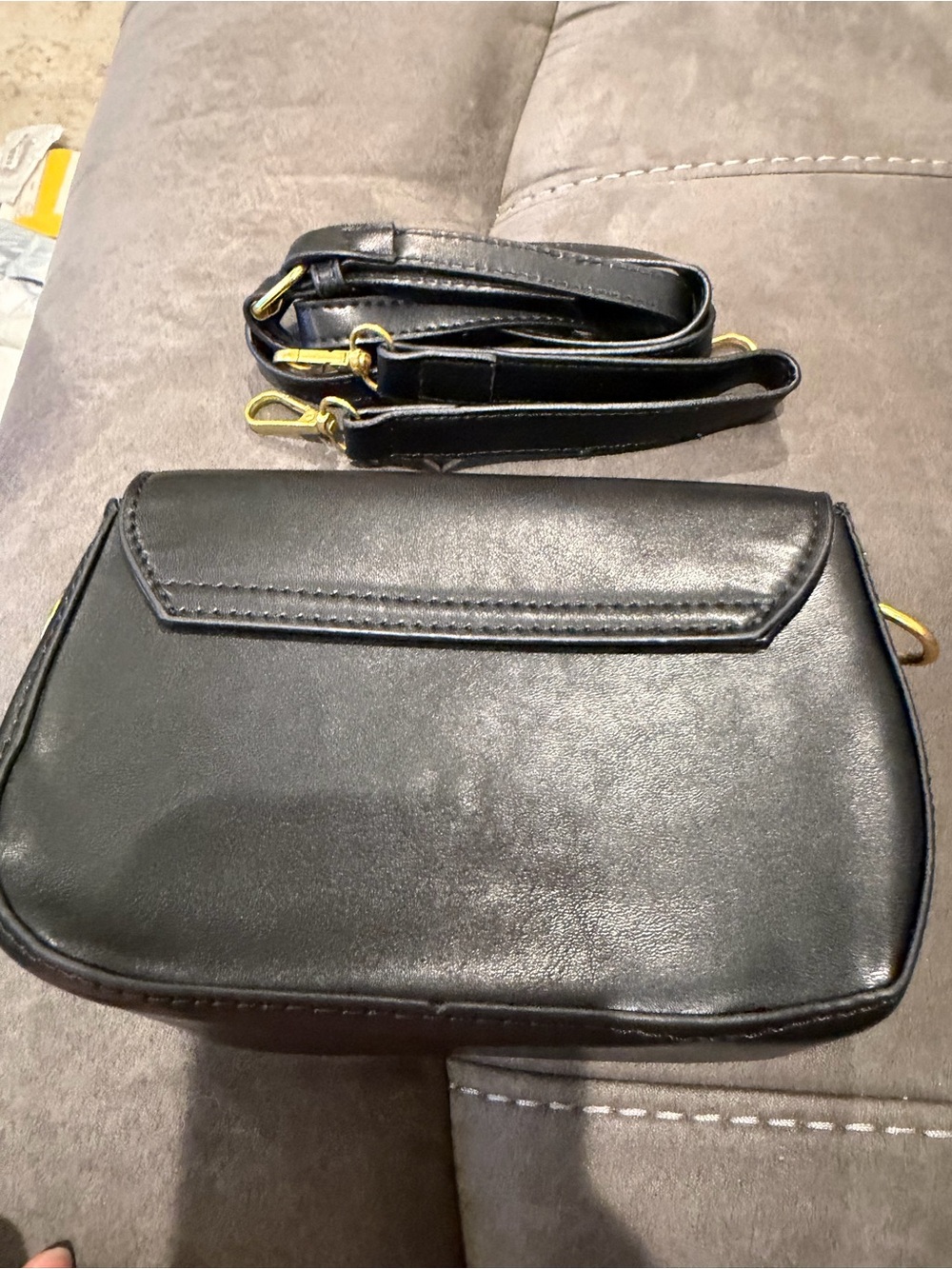New designer inspired Black Leather Love Birds Crossbody Bag - Picture 5 of 8